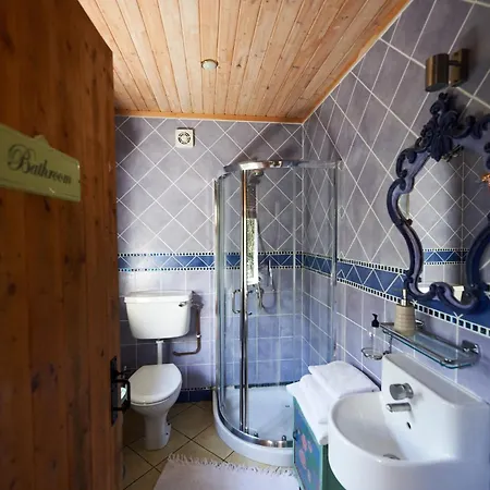 Oda ve Kahvaltı Slieve Aughty Centre