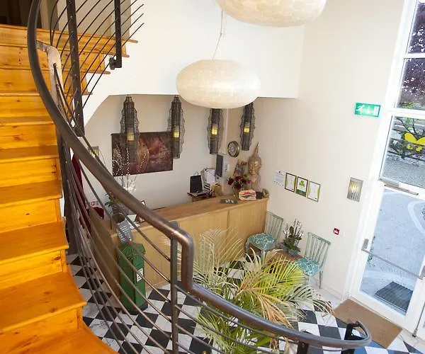 Slieve Aughty Centre Bed and breakfast *